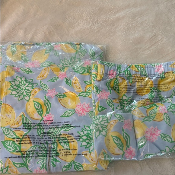 NWT Lilly Pulitzer Set in Bluette Make Lemonade size Large - Picture 11 of 11